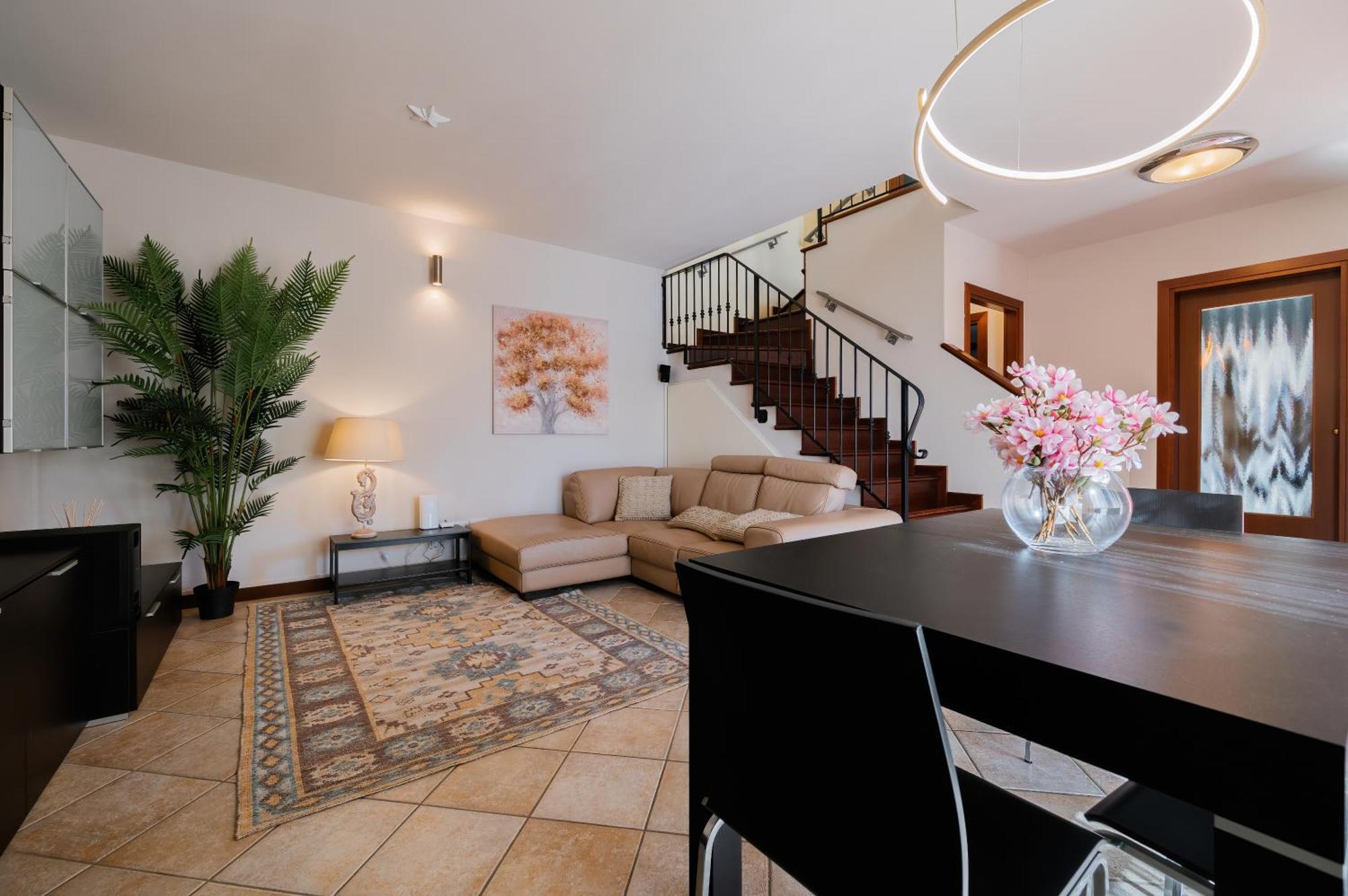 Casa Di Iaio - 90 M2 Apt With Free Wi-Fi, Netflix, Home Cinema & Parking Gorizia Buitenkant foto